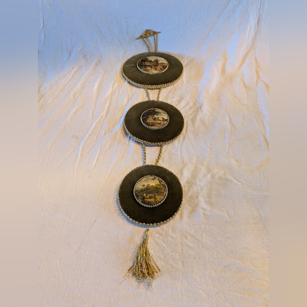 2/50$ Vintage Olive Green Velvet Wall Hanging with Gold Trim and Tassel